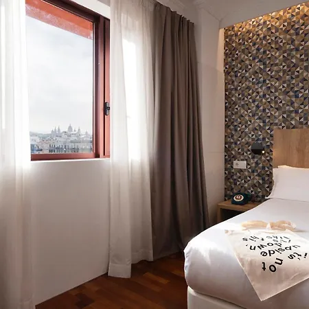 天鹅绒时尚基础酒店