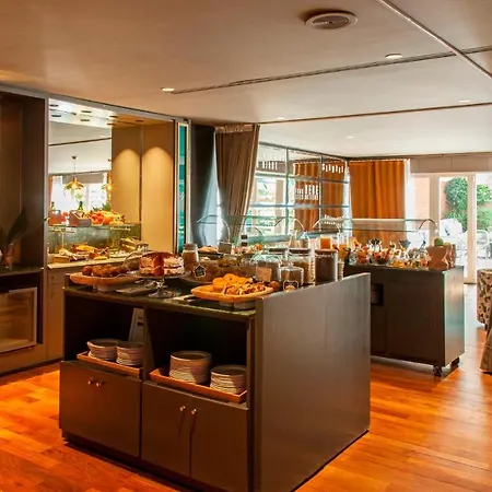 Chic & Basic Velvet 3* Barcelona