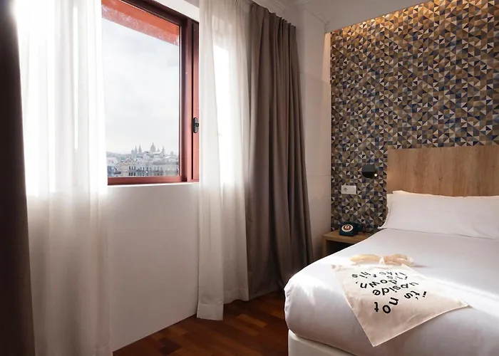 天鹅绒时尚基础酒店