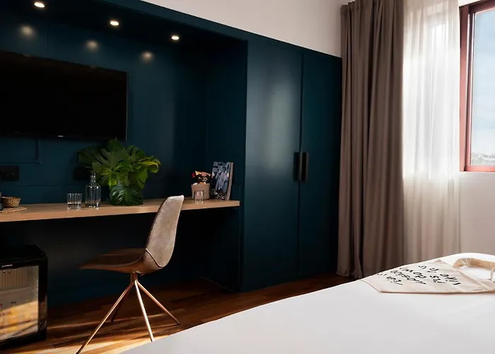 天鹅绒时尚基础酒店