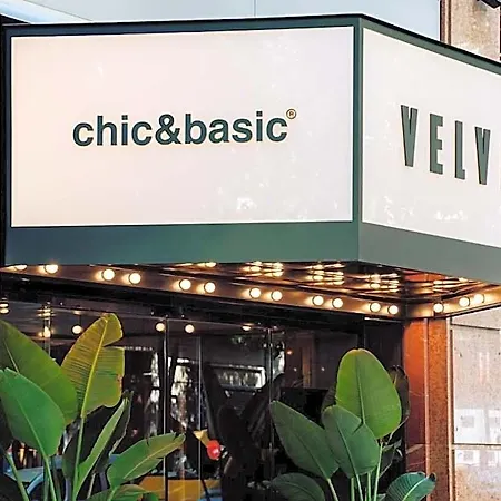 Chic&basic Velvet 3* Barcelona