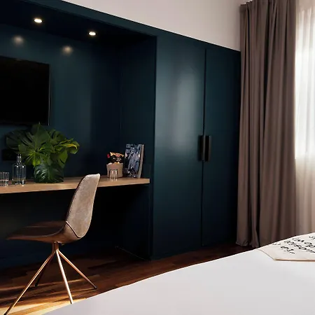 Chic&basic Velvet Hotel 3*