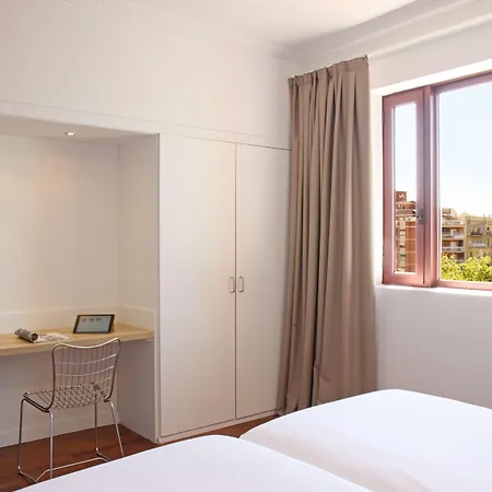 Hotel Chic & Basic Velvet