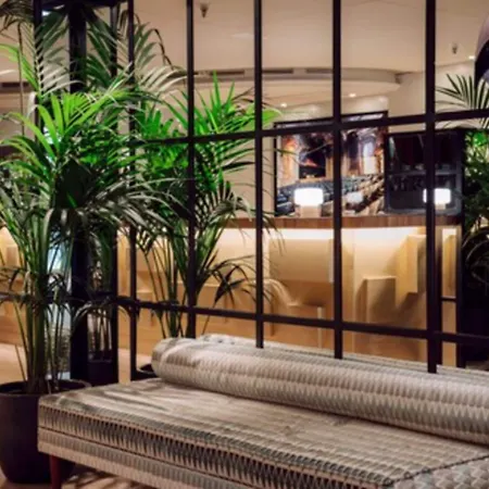 Chic & Basic Velvet Barcelone