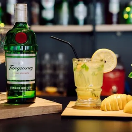 Chic & Basic Velvet 3*