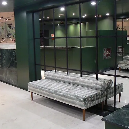 Ξενοδοχείο Chic & Basic Velvet 3*