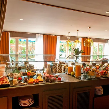 Hotel Chic & Basic Velvet 3*