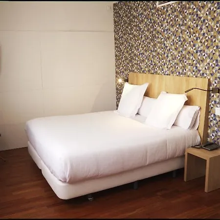 Chic & Basic Velvet Hotel 3*