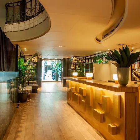 Chic & Basic Velvet 3* Barcellona